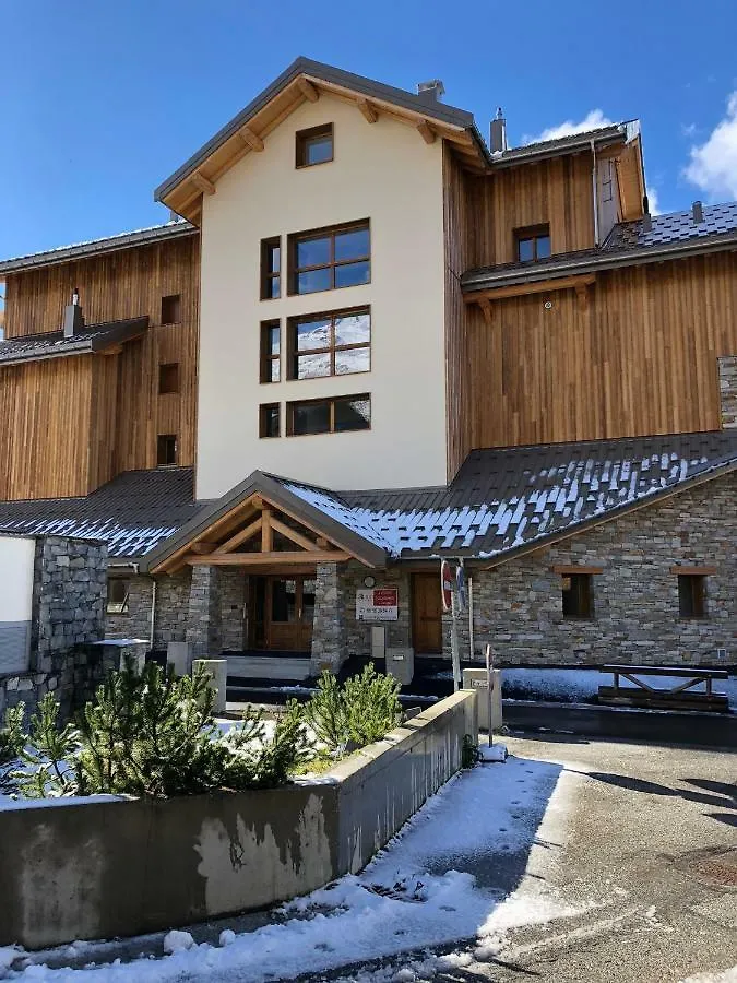 Le Belvedere location